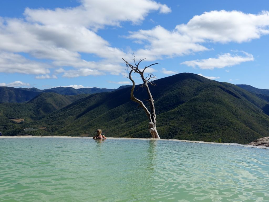 Sehenswürdigkeit in Oaxaca auf deiner Mexiko-Rundreise: Hierve El Agua