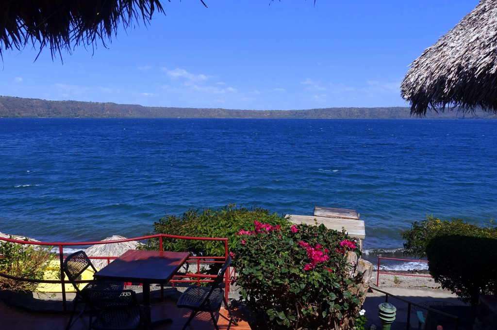 Blick auf die wunderschöne Laguna de Apoyo unweit von Granada - Nicaragua Reisebericht