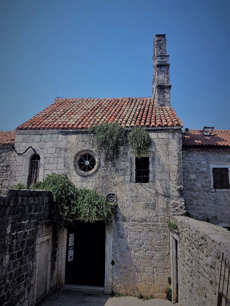 Montenegro-Reisetipps: Altes Haus in der Altstadt von Budva