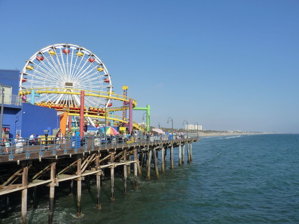 Sehenswürdigkeiten in Los Angeles: Der Steg in Santa Monica mit dem berühmten Riesenrad