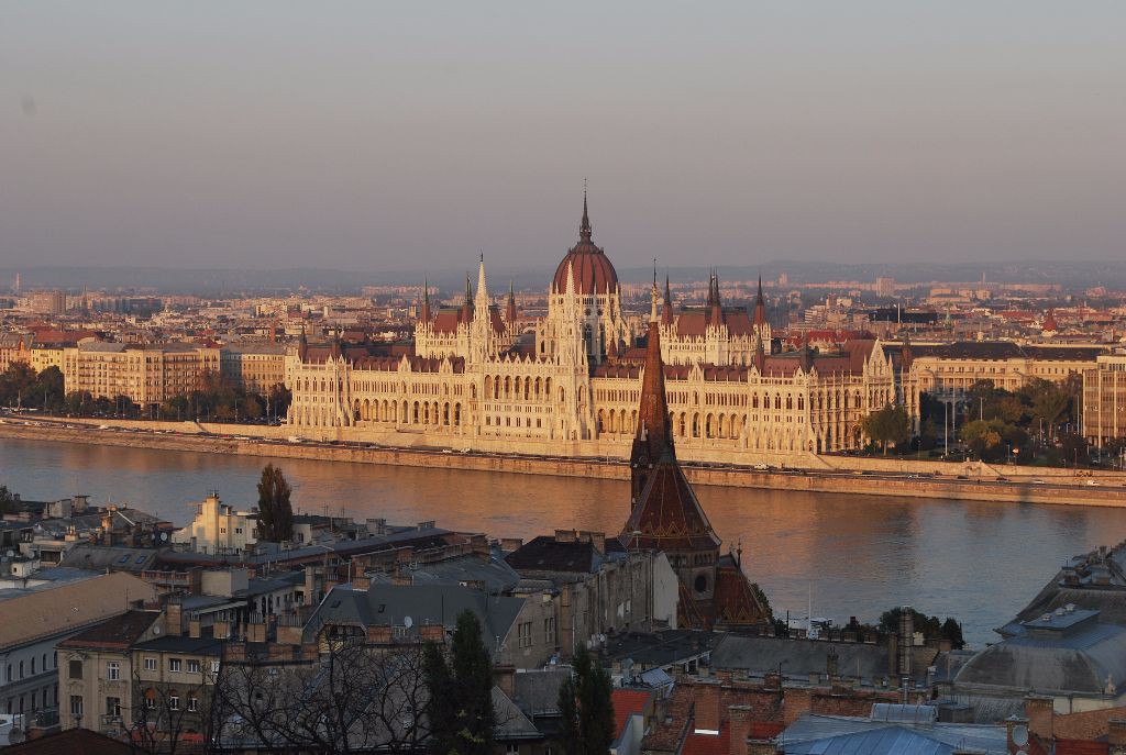 Sehenswürdigkeiten in Budapest: Das Parlament ist eine der schönsten Sehenswürdigkeiten in Budapest. Budapest-Reisebericht